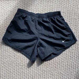 Nike girls size large black running shorts